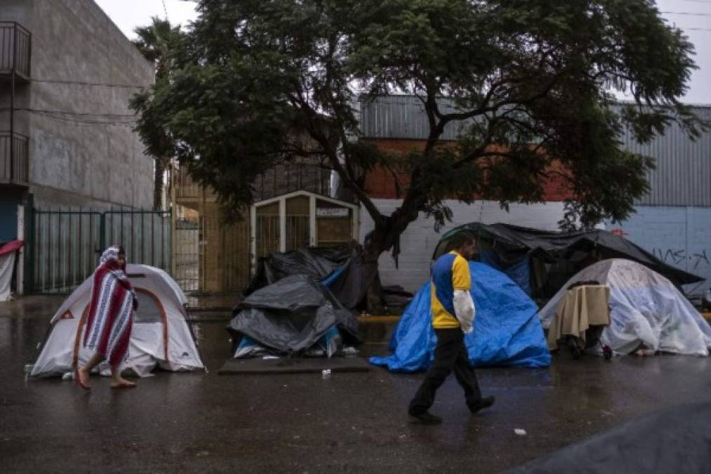 Las autoridades sanitarias han identificado varios casos de varicela y otras enfermedades entre los integrantes de las caravanas.