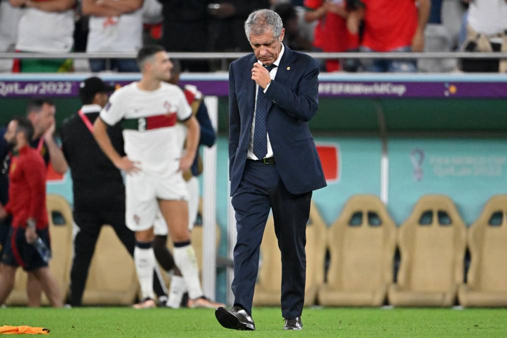 Fernando Santos (Portugal): Su cargo aún está en la cuerda floja, sus decisiones le costaron la eliminación del Mundial y pronto se definirá su futuro.