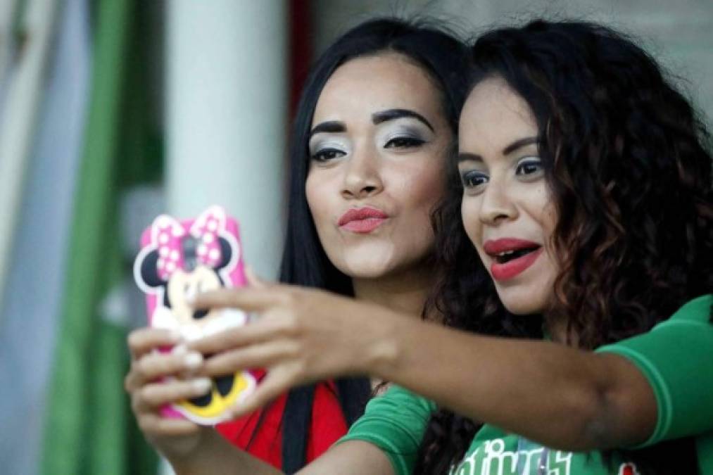 No podían faltar las selfies en la jornada deportiva.