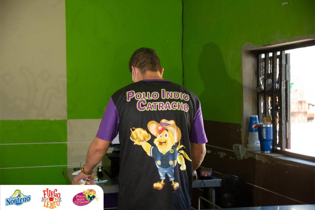 Así se vive el tour del mejor “Pollo Chuco” en San Pedro Sula