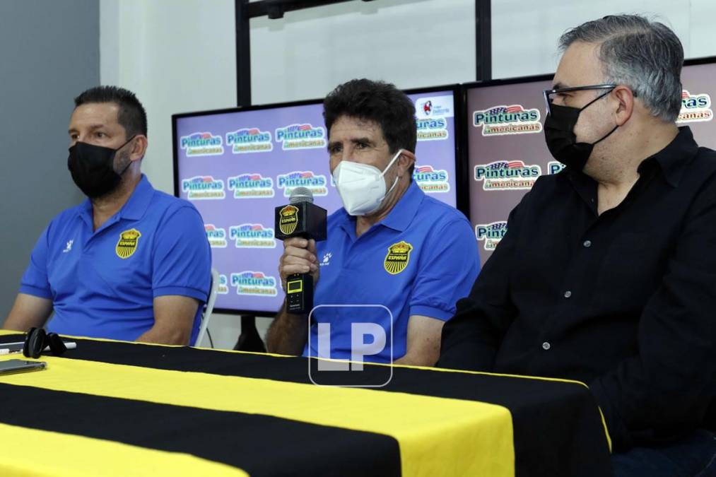 El ‘León de Formosa’ brindó su primera conferencia de prensa como entrenador del Real España.