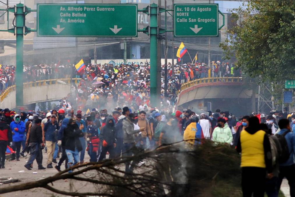 Protestas en Ecuador: Las imágenes del estallido de violencia en Quito