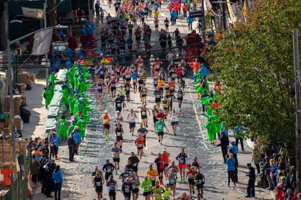 En la Maratón de Nueva York se vivió una verdadera fiesta deportiva que reunió a miles de corredores de todo el mundo.