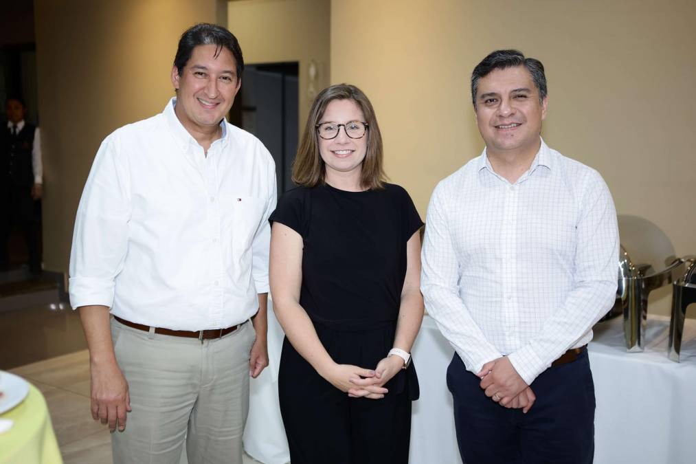 Graco Paredes, Laura Mellem y Adrián López Salazar