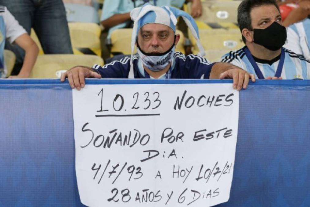 Los argentinos sueñan con ver campeón a su selección.