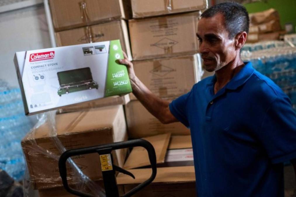 Estufas de gas destinadas para los damnificados del huracán María permanecieron casi tres años ocultas en un almacén en Puerto Rico.