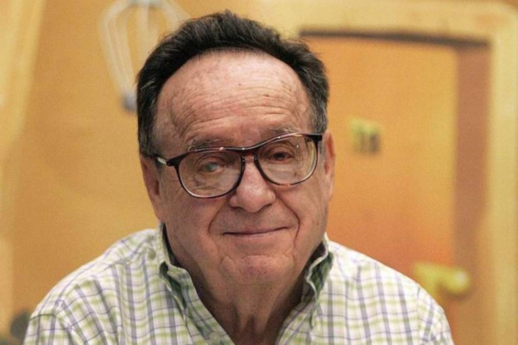 Tras la muerte de Chespirito, la revista Forbes estimó que 'El Chavo del 8', que catapultó a la fama en países hispano parlantes a Gómez Bolaños, había reportado a Televisa unos 1.700 millones de dólares hasta el 2014.