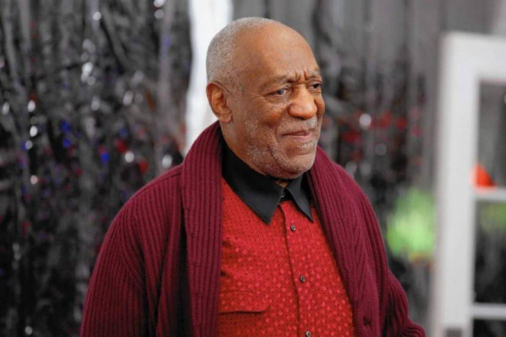 Bill Cosby<br/>Estrella de la televisión en la década de 1980 e ídolo de millones de estadounidenses, fue acusado por más de 60 mujeres de acoso, agresión sexual o violación usando drogas. <br/><br/>En junio fue anulado un juicio en su contra por agresión sexual, porque el jurado no alcanzó un veredicto unánime. El inicio del segundo proceso está programado para abril del año que viene.<br/><br/>La presunta víctima, Andrea Constand, acusa al actor de 'The Cosby Show', de 80 años, de haber abusado de ella en enero de 2004. Cosby reconoce que hubo tocamientos, pero afirma que fue una relación consentida.