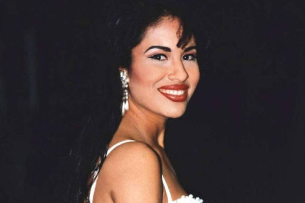 'Desde que comencé la investigación sobre el asesinato de Selena, hace ya 24 años, como parte de una asignación especial que me fue encomendada por mi empleador, siempre he tratado de hacerlo con seriedad y respeto. El Secreto de Selena no favorece la versión de la asesina convicta ni cosa que se parezca, jamás haría una cosa así'.