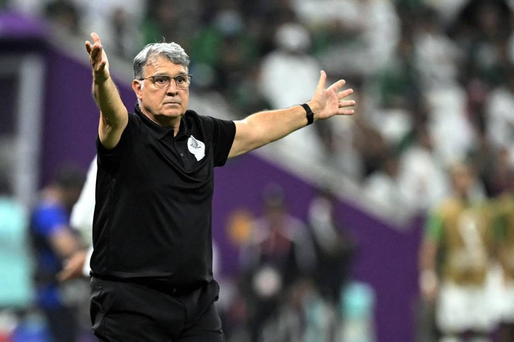 El entrenador de México, Gerardo ‘Tata‘ Martino, vivió con mucho sufrimiento el partido ante Arabia Saudita.