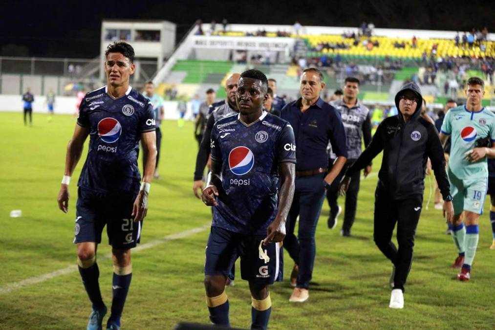 Jugadores del Motagua salieron del campos muy tristes por la segunda derrota que sufren en el Torneo Clausura 2023.