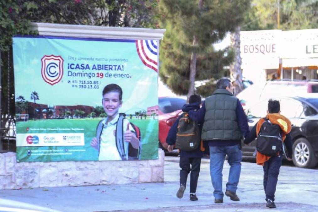 Además de matar a su maestra, el niño de 11 años hirió a seis personas y luego se suicidó.