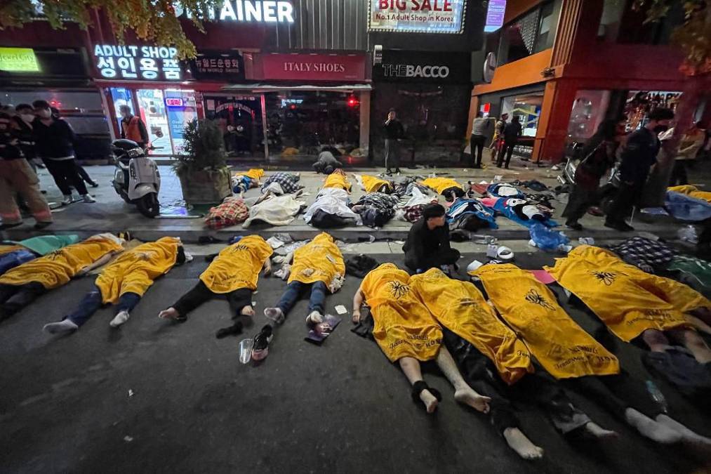 Cada año el barrio de Itaewon, colindante con una base militar estadounidense, se convierte en el punto más concurrido para celebrar Hallowen en Seúl.