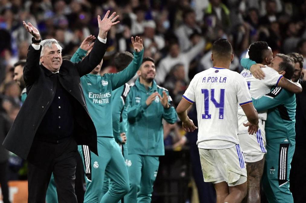 Carlo Ancelotti celebrando la remontada del Real Madrid contra el Manchester City.