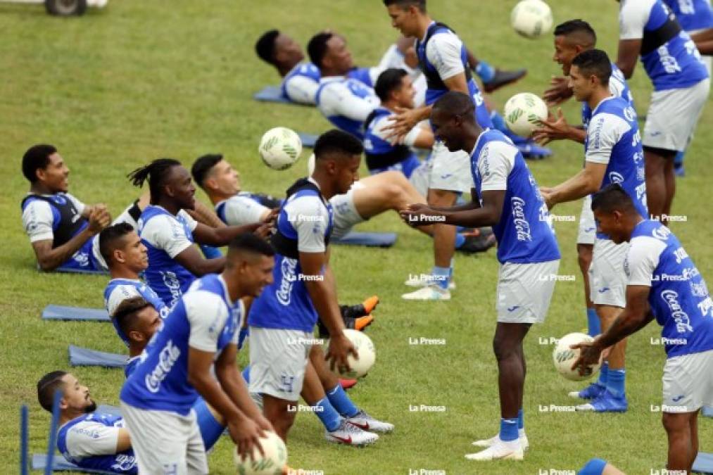 Así se entrenan los jugadores de la Selección de Honduras bajo el mando de Fabián Coito.