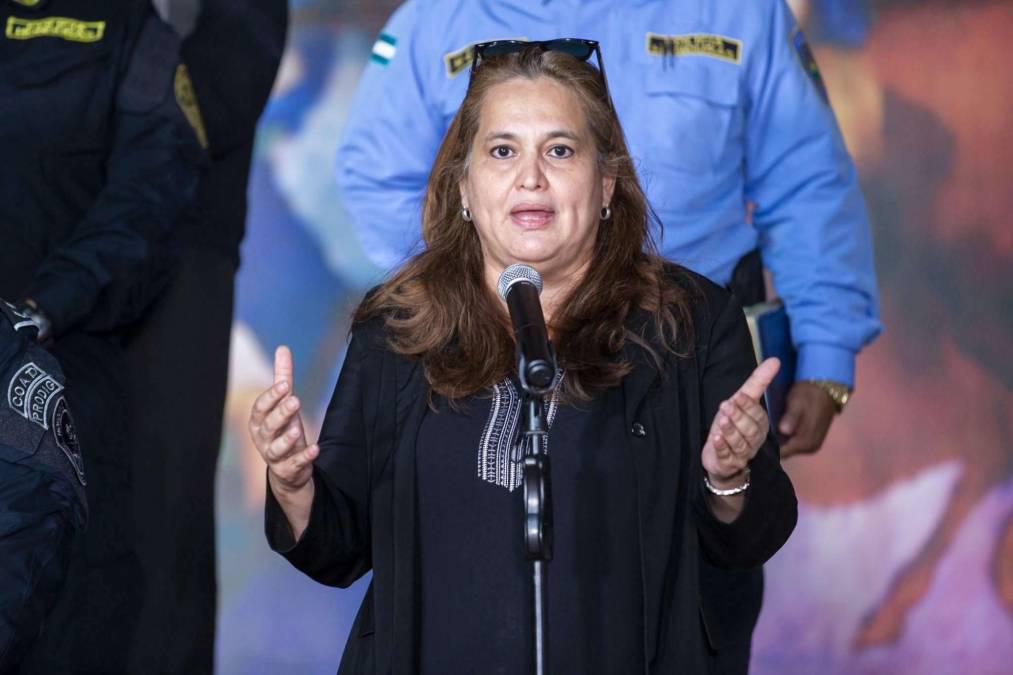 “Les dije que se calmen e investigue”: Julissa Villanueva tras atentado