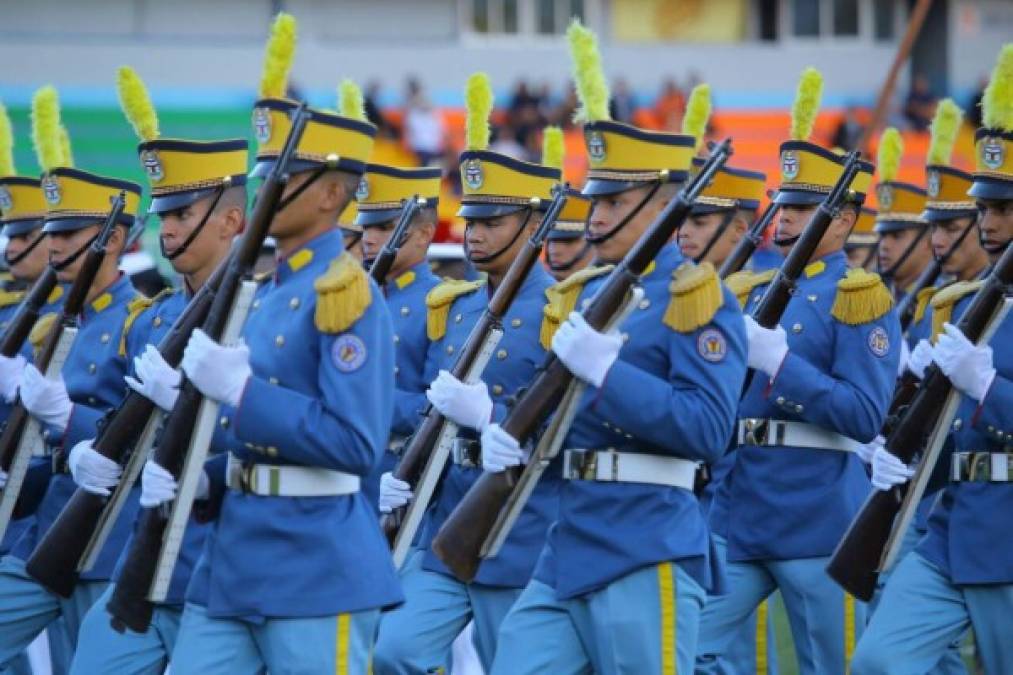 Es una fiesta cívica la que se vive en el Estado Nacional de Tegucigalpa.