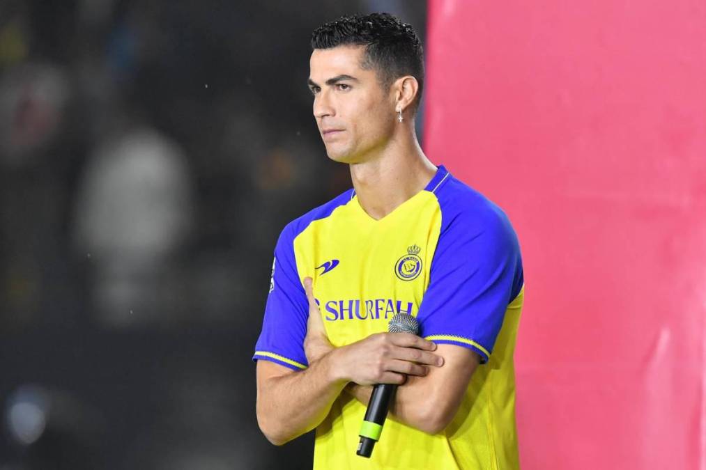 El 3 de enero, <b>Cristiano Ronaldo</b> llegó a Riad, <b>Arabia</b> Saudí, tras firmar con el Al Nassr un contrato que, según estiman los medios de comunicación, está valorado en más de 200 millones de euros. 