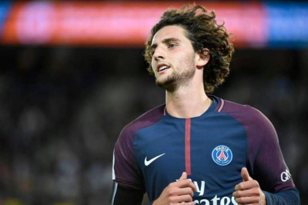 Rabiot cuenta con 23 años de edad y además del FC Barcelona, clubes como Bayern Múnich y el Chelsea también se han interesado en sus servicios.