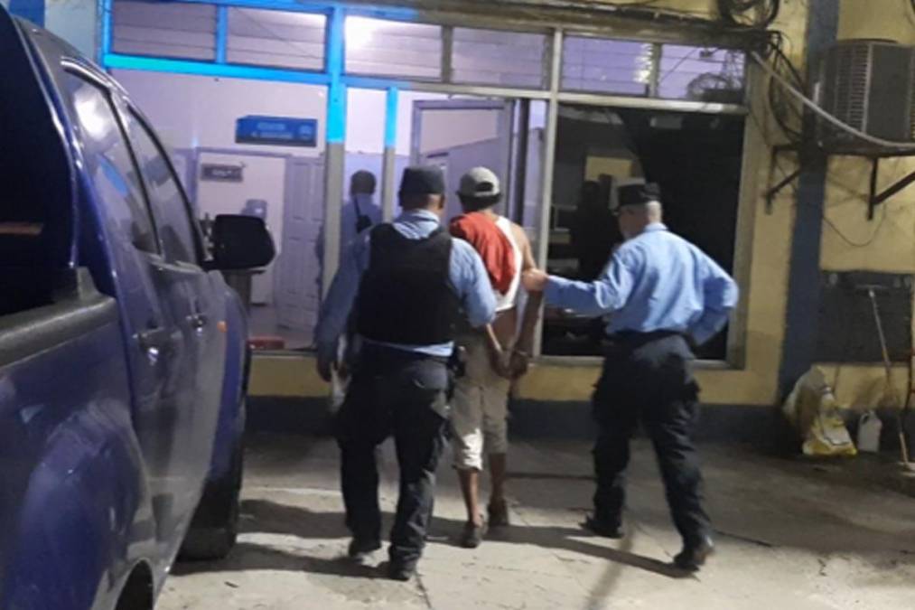 Lo capturan por violar a una perrita en Puerto Cortés