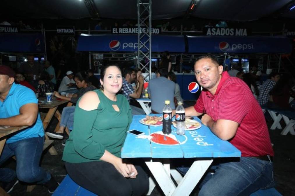 En La Plaza Juniana se celebra con Pepsi.