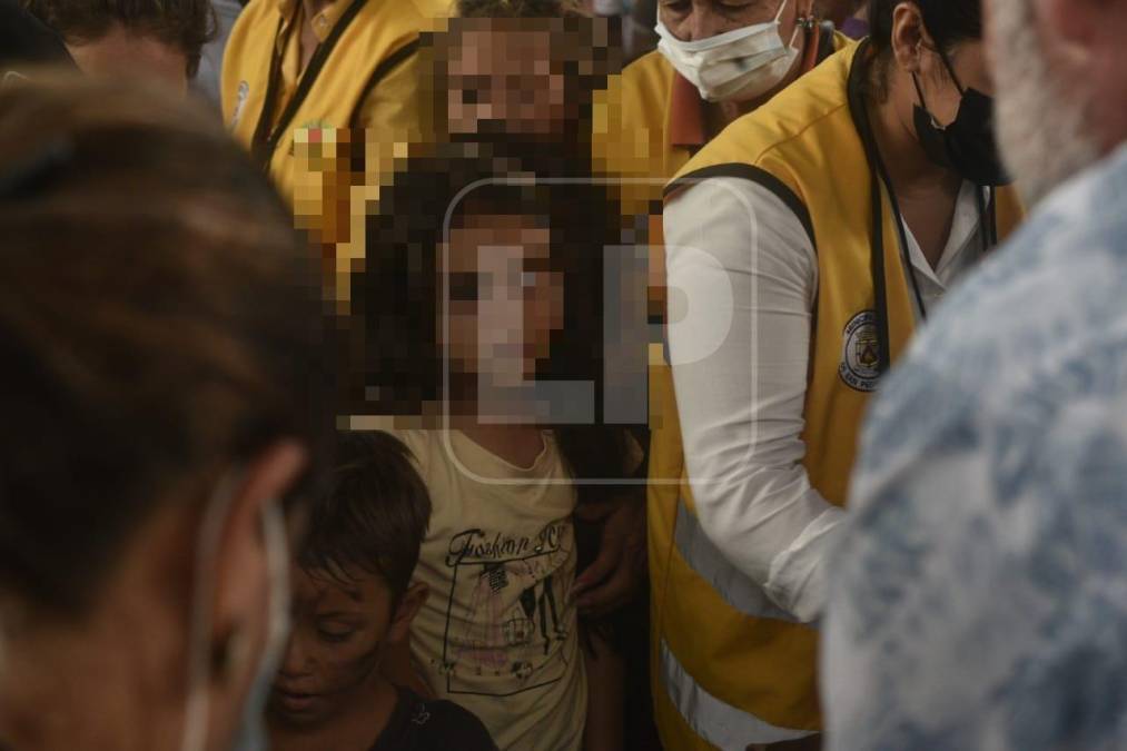 La mayoría de los albergados son familias de La Lima, Cortés, donde en horas de la noche de ayer jueves se ordenó la evacuación voluntaria por la amenaza de inundaciones ante un posible desbordamiento del río Chamelecón. 