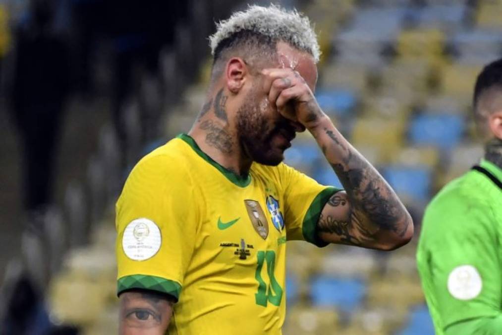 El crack brasileño no pudo contener el llanto tras volver a fallar al tratar de de ganar un torneo internacional organizado en Brasil.