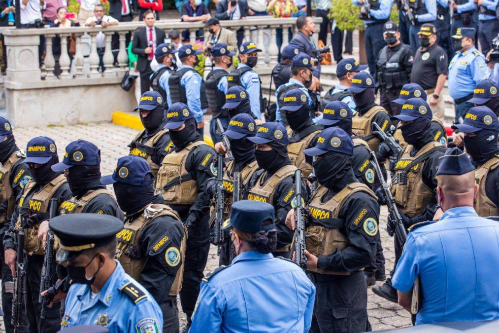 A mediados de julio el actual gobierno lanzó la Dirección Policial Anti Maras Pandillas y Crimen Organizado (Dipamco) en sustitución de la Fuerza Nacional Anti Maras y Pandillas (Fnamp). 