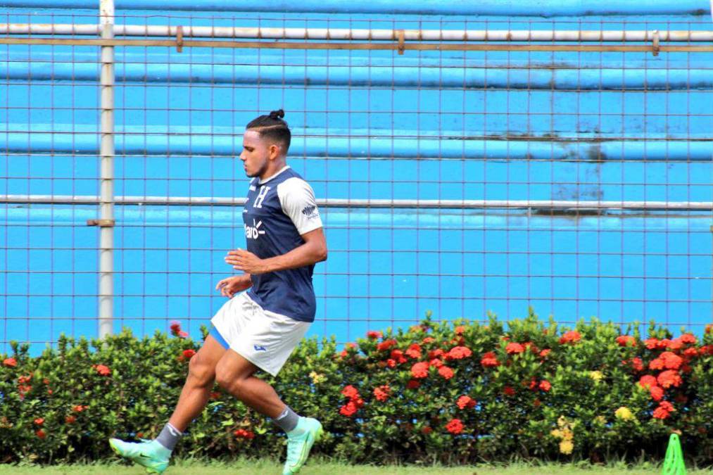 Edwin Rodríguez: Fue seleccionado como el mejor futbolista de la Liga Nacional en la temporada pasada y hoy estará en el mediocampo de la H.