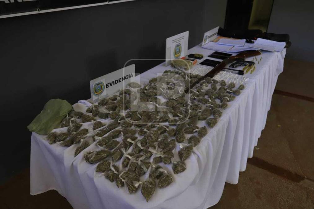 Con armas, droga y libretas capturan a “El Conejo Sanguinario”, presunto cabecilla de la MS-13 (Fotos)