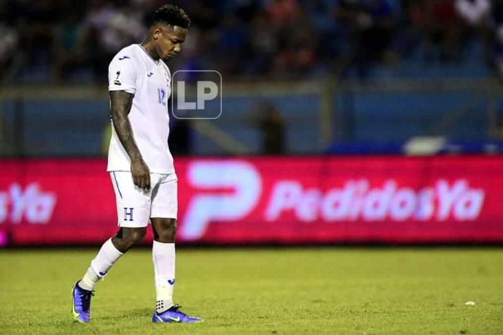 Romell Quioto abandonó el estadio Olímpico con cara de pocos amigos. Su frustración por la derrota era evidente.