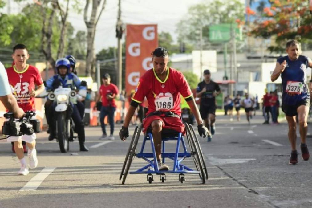 Muchas personas con discapacidad participaron este año en la maratón de LA PRENSA.