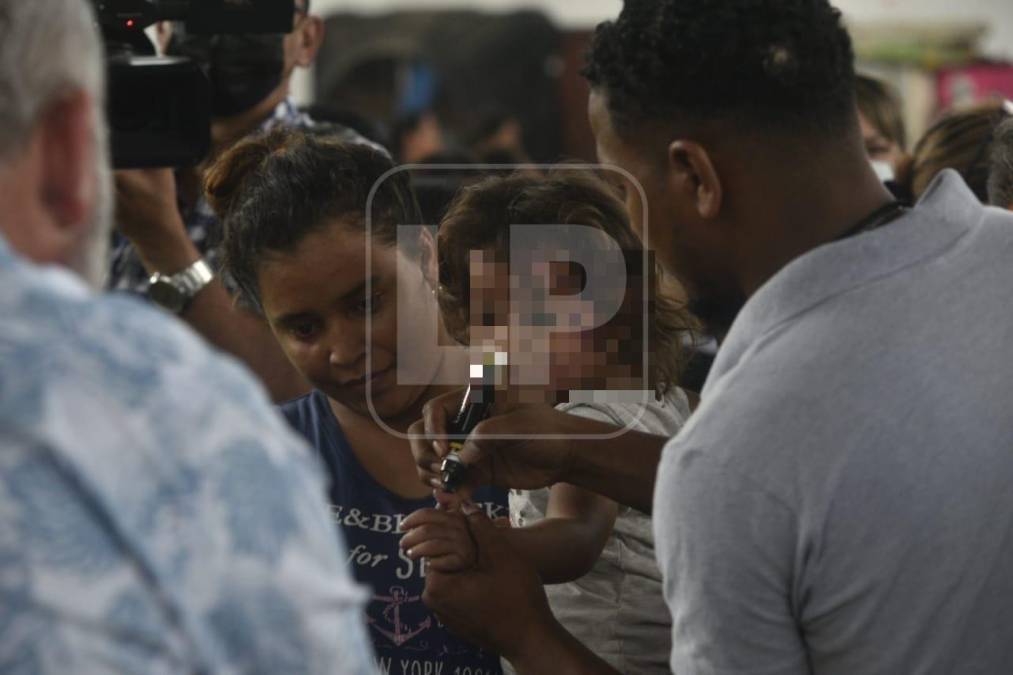 Así amanecieron las familias afectadas por lluvias en albergue de San Pedro Sula (Fotos)