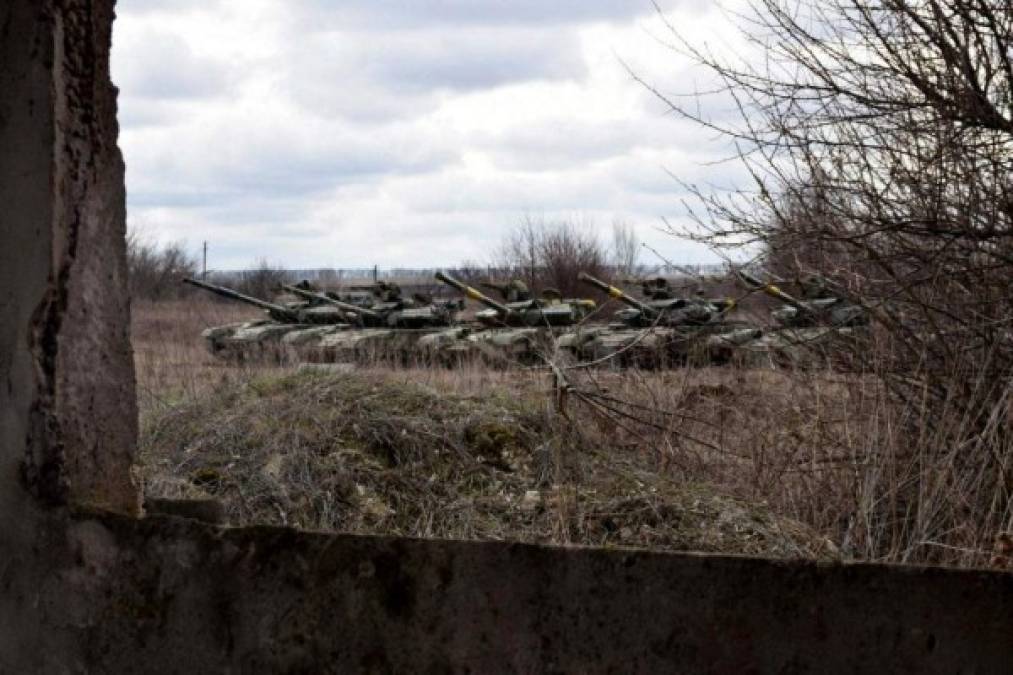 Ucrania acusó a Rusia de intentar 'destruirla' tras alertar a la Unión Europea de la concentración masiva de tropas rusas en las fronteras ucranianas.