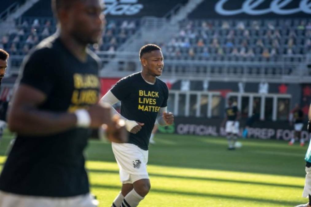 Quioto durante el calentamiento del Impact Montreal en el estadio Sede Audi Field de Washington, casa del DC United.