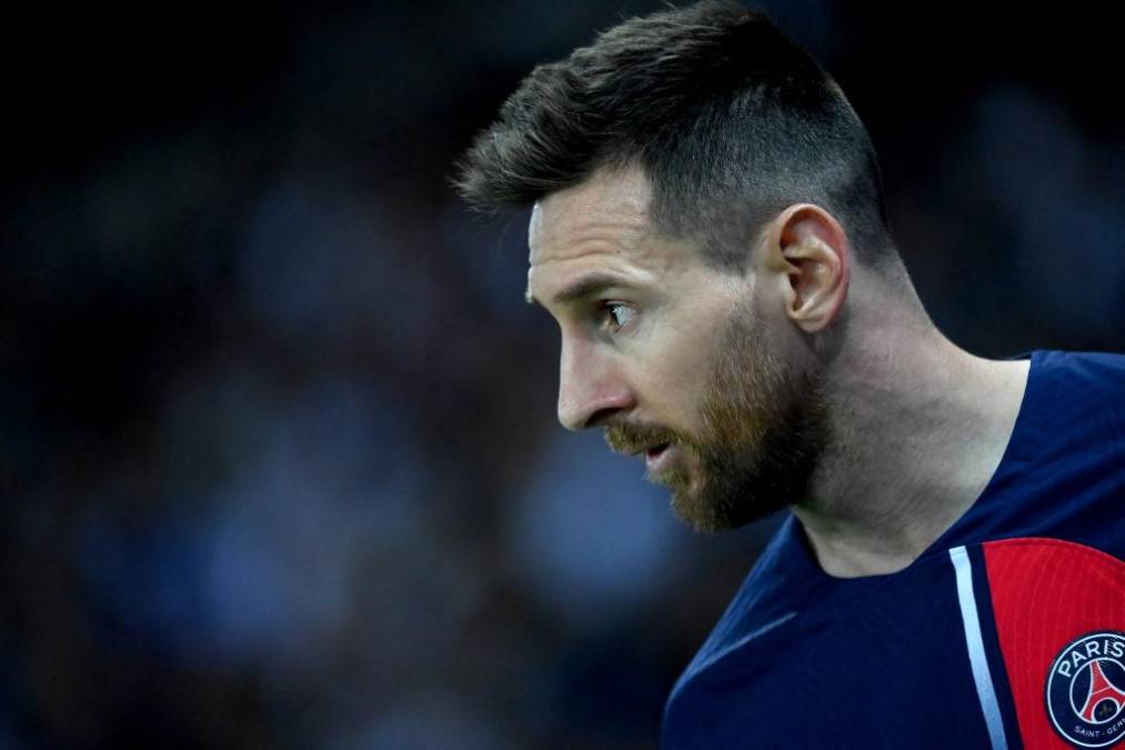 Messi quedó como agente libre tras no renovar su contrato con el PSG de Francia. Tras la noticia, el FC Barcelona, Al Hilal de Arabia Saudita e Inter Miami de Estados Unidos pelearon por el fichaje del astro argentino.