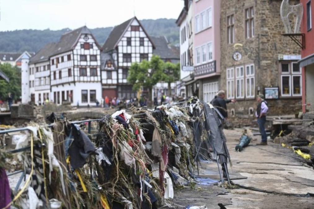 ¡Destrucción total! Las imágenes del desastre causado por las catastróficas inundaciones en Alemania y Bélgica