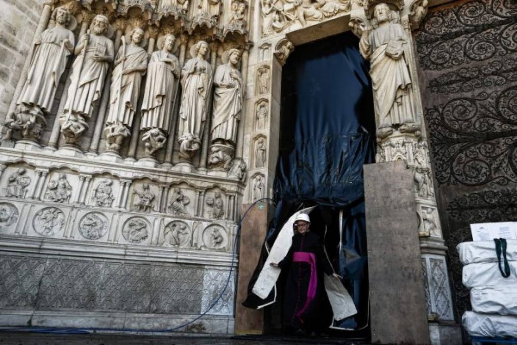 El Arzobispado de París destacó en un comunicado que la cifra no ha sido consolidada por ninguna fundación ni autoridad. 'Aunque no se cuestionan las promesas de donaciones más importantes por mecenas de renombre que se ha comprometido públicamente, la mayor parte no ha sido aún concretada', insistió el Arzobispado.