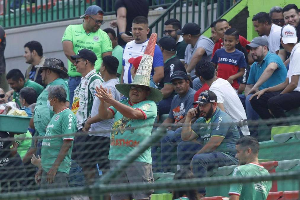 Un gran ambiente se vive en el estadio Yankel Rosenthal con el partido Marathón-Olimpia.