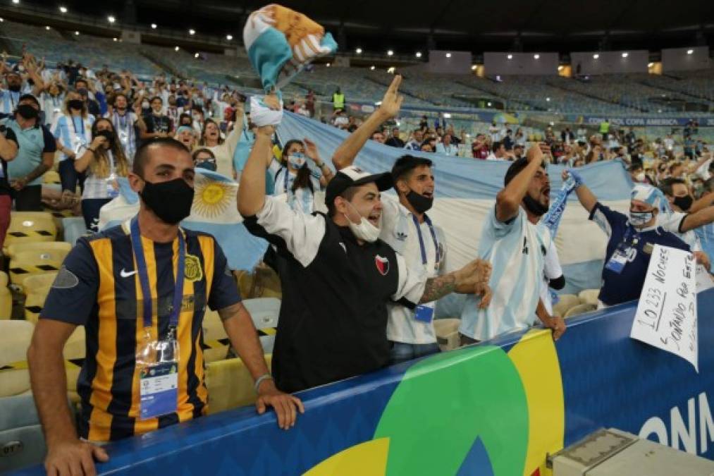 4.440 entradas repartidas entre las dos confederaciones, y otras 1.100 para los invitados de la propia Conmebol, esa es la cantidad que ha podido ingresar al Maracaná.