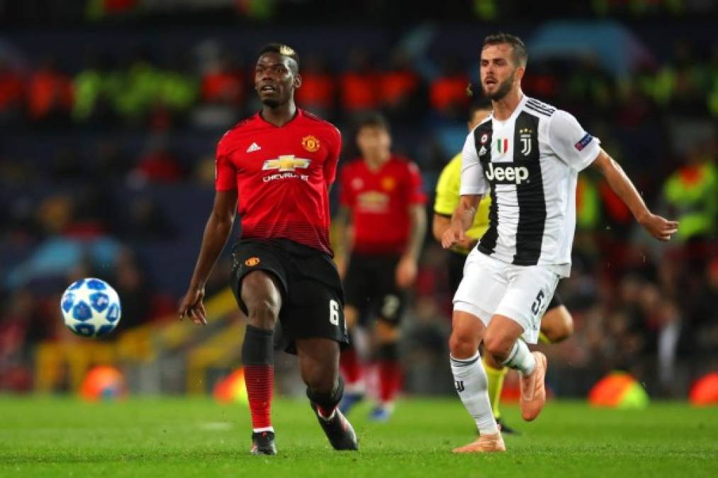 Pogba y Pjanic regresarían a Turín por un factor diferencial: Massimiliano Allegri. La Juventus uniría de nuevo a tres protagonistas de la última década bianconnera. Pogba está unido al United hasta 2022 y Pjanic aún tiene vínculo con Barcelona, aunque podría existir una negociación, informa La Corriere Dello Sport.