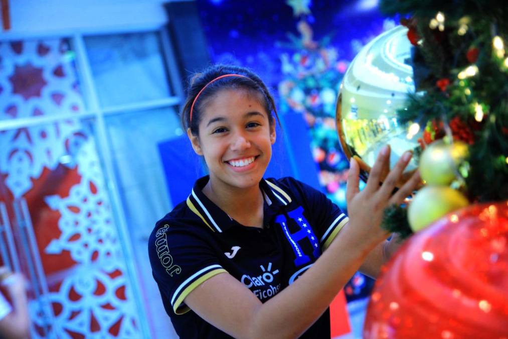 ¿Qué fue de Elexa Bahr? La futbolista sensación hace unos años en Honduras