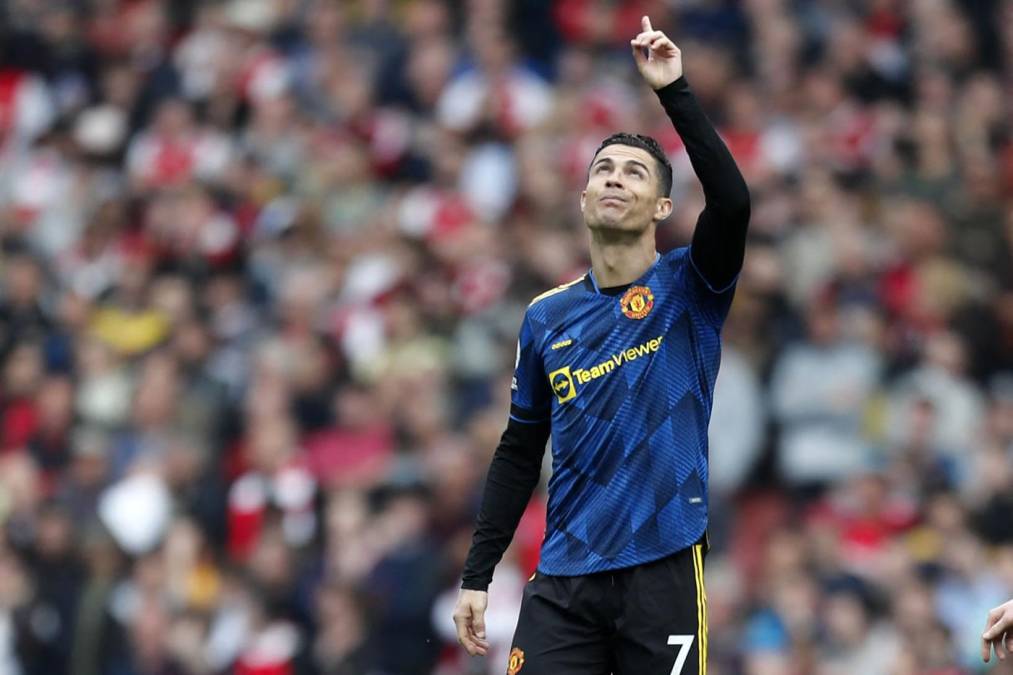 Cristiano Ronaldo levantó su brazo izquierdo y miró al cielo, dedicando el gol a su hijo fallecido.