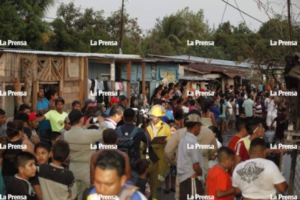 Preliminarmente se desconocen las causas del siniestro que deja en l calle a cuatro familias.