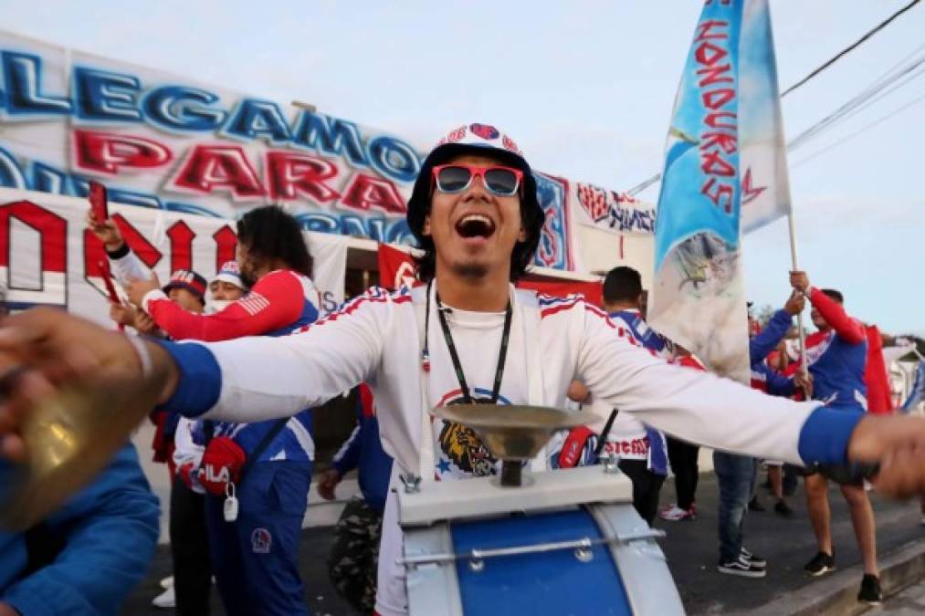 Olimpia no estuvo solo en Florida y contó con el apoyo de sus aficionados.