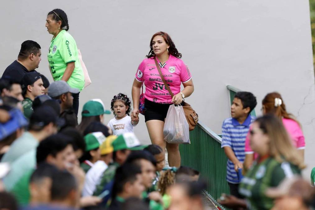 Las bellezas del Yankel y todo el ambiente en Marathón-Olimpia