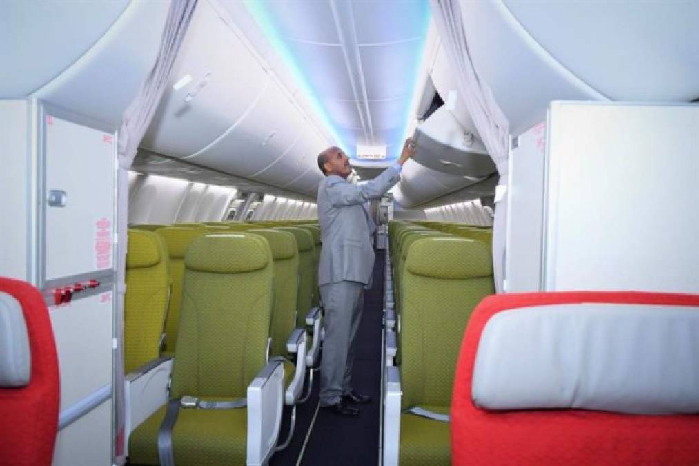 Revelan imágenes del avión de Ethiopian Airlines que se desplomó con 157 personas