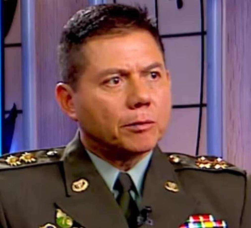 El general Rincón pidió esclarecer el crimen de su hijo y expresó su disposición a colaborar con las autoridades, exigiendo justicia.
