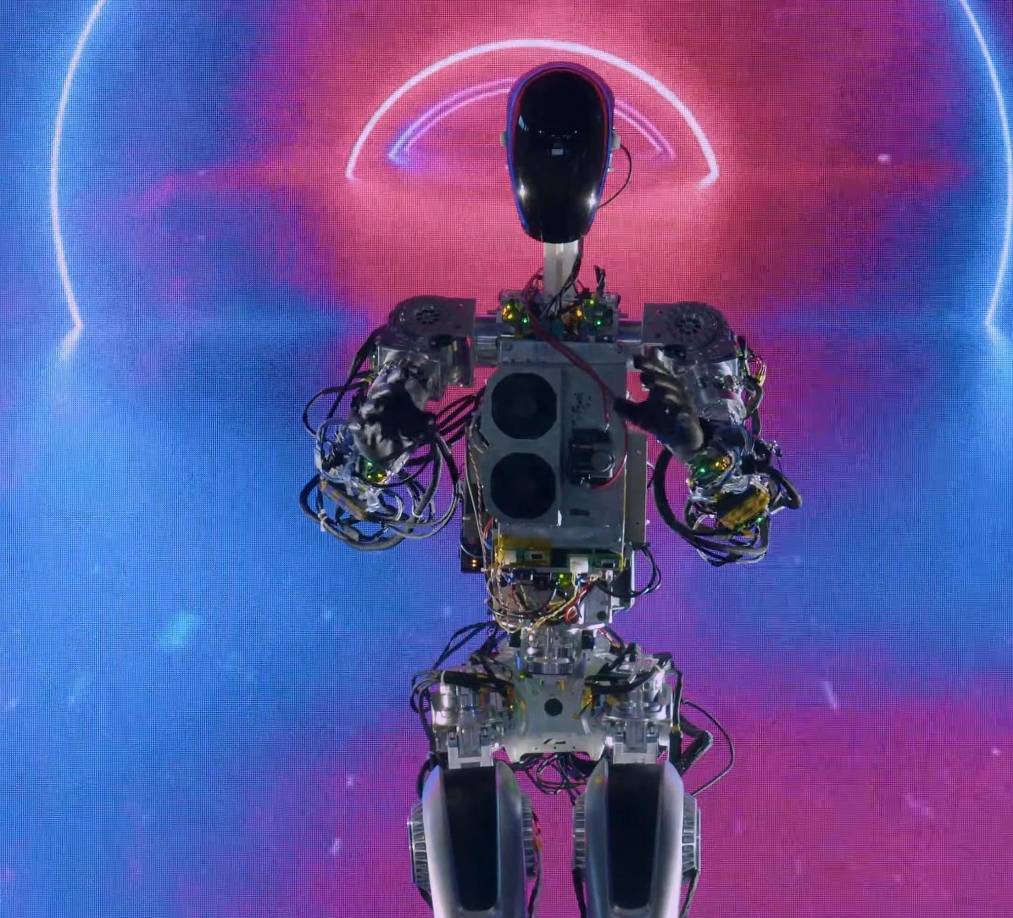 A pesar del nombre del sistema, Autopilot no tiene la capacidad de circular sin el control del conductor.