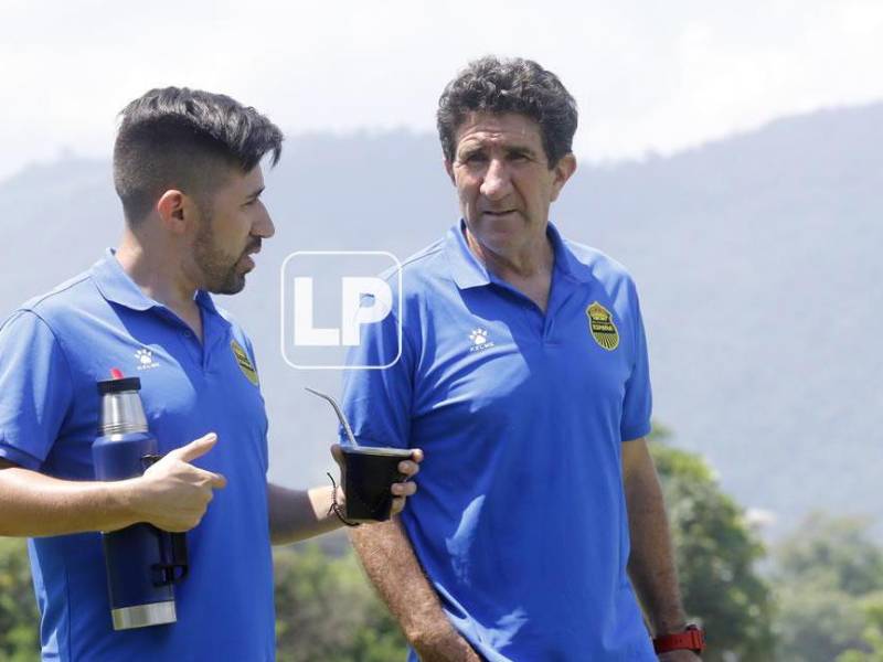 Eric Vargas es uno de los asistentes del estratega argentino en el Real España.